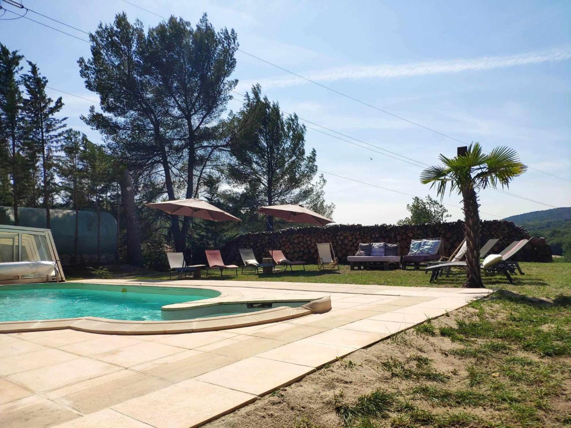 La Tourelle Suite Cosy Entre Vignoble Aixois Et Luberon Le Puy-Sainte-Réparade Екстериор снимка